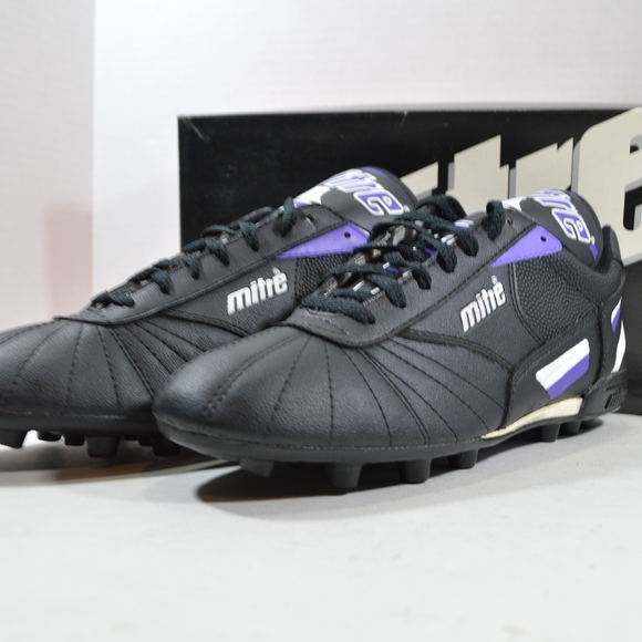 mitre soccer shoes